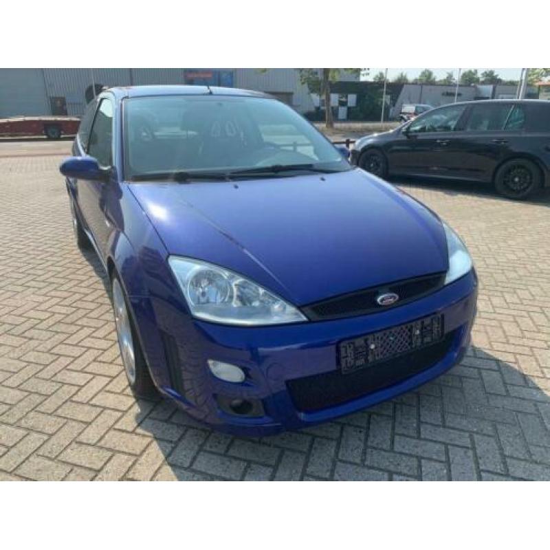 Ford Focus 2.0-16V RS Turbo
