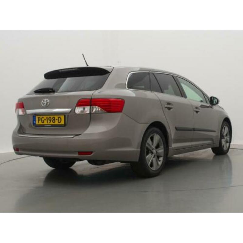 Toyota Avensis Wagon 1.8 Dynamic | Navi | Leder (bj 2014)