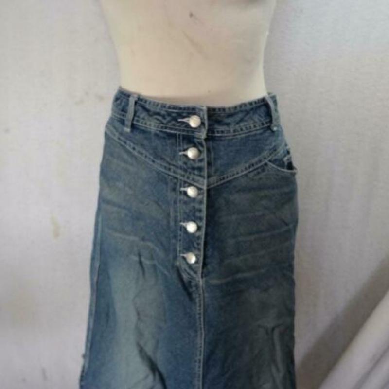 Leuke spijkerrok.Mt 36.Merk Vero Moda