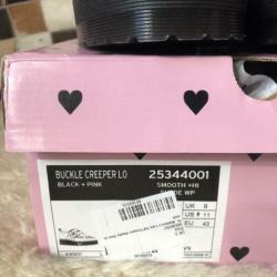 Dr Martens Lazy Oaf buckle creepers maat 43 zwart roze