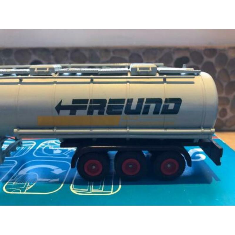 Tekno vrachtwagen 1:50, Freund