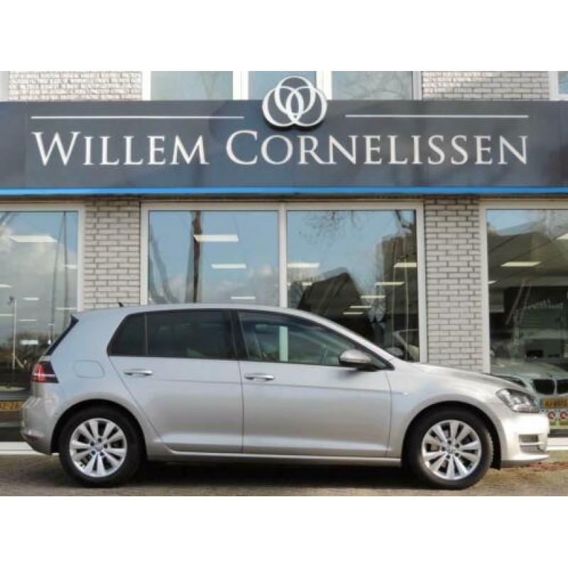 Volkswagen Golf 1.6 TDI Highline BlueMotion Navigatie Xenon/