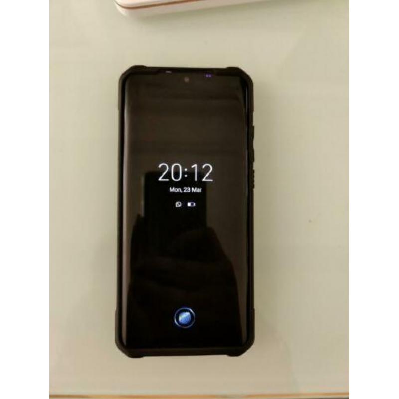 Huawei P30 Pro 256GB zwart + 40Wpowerbank+ 2officiële hoesje