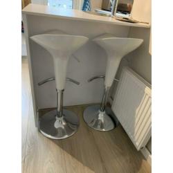 2 stuks barkruk draai+verstelbaar+ voet steun