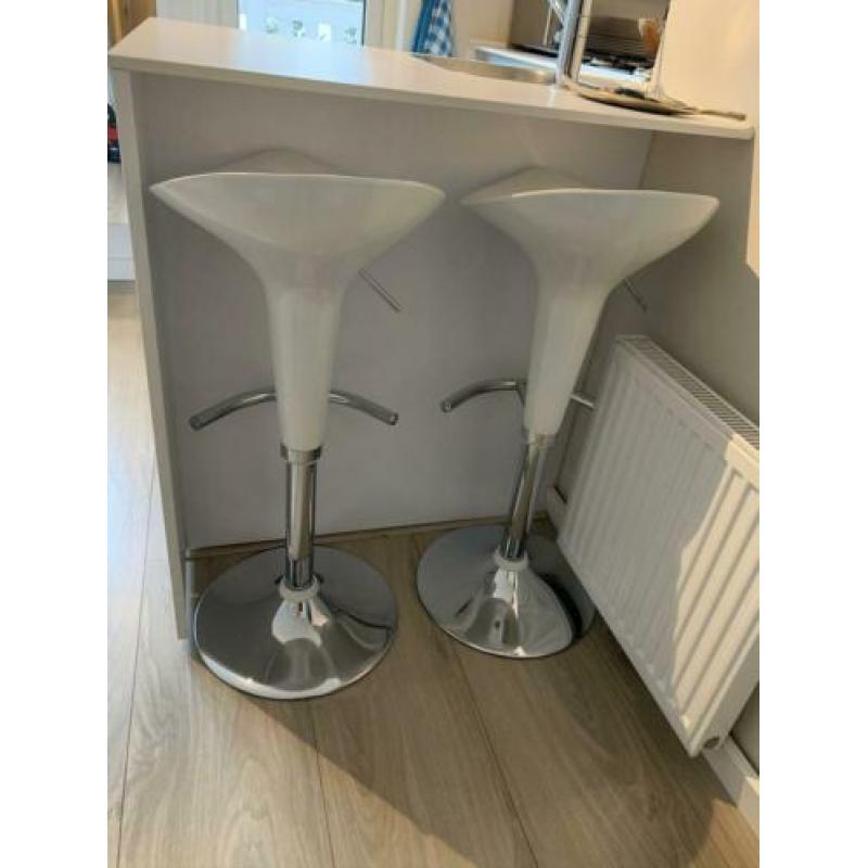 2 stuks barkruk draai+verstelbaar+ voet steun