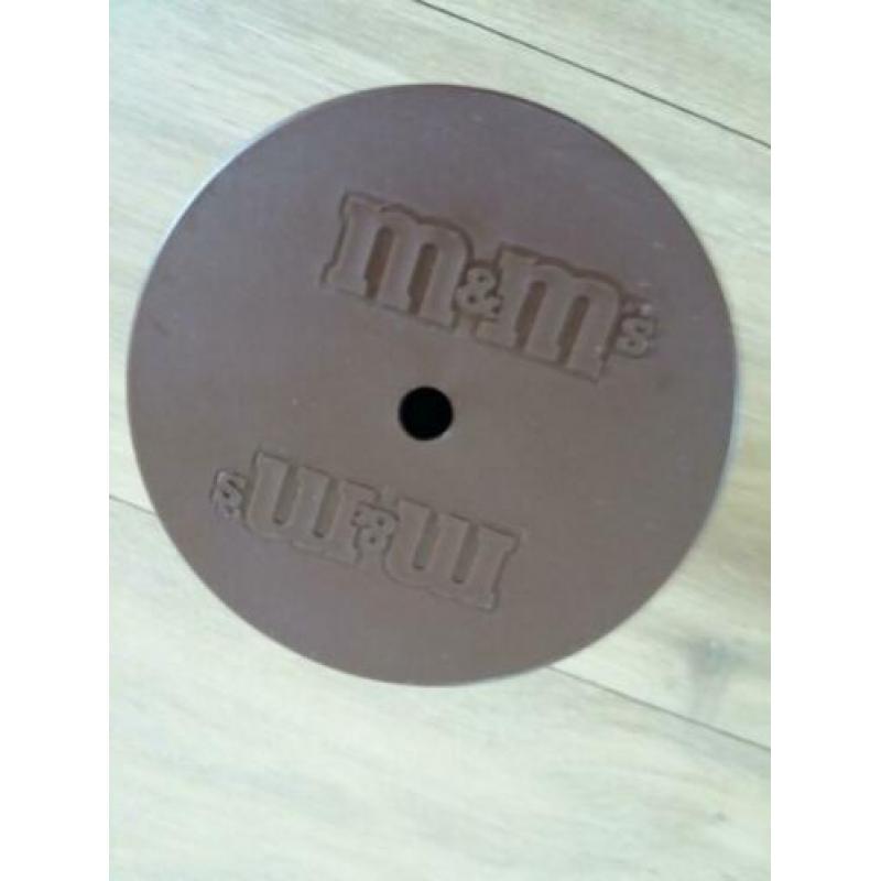 NIEUW 7 bekers met M&M's erop. Kleurrijk!