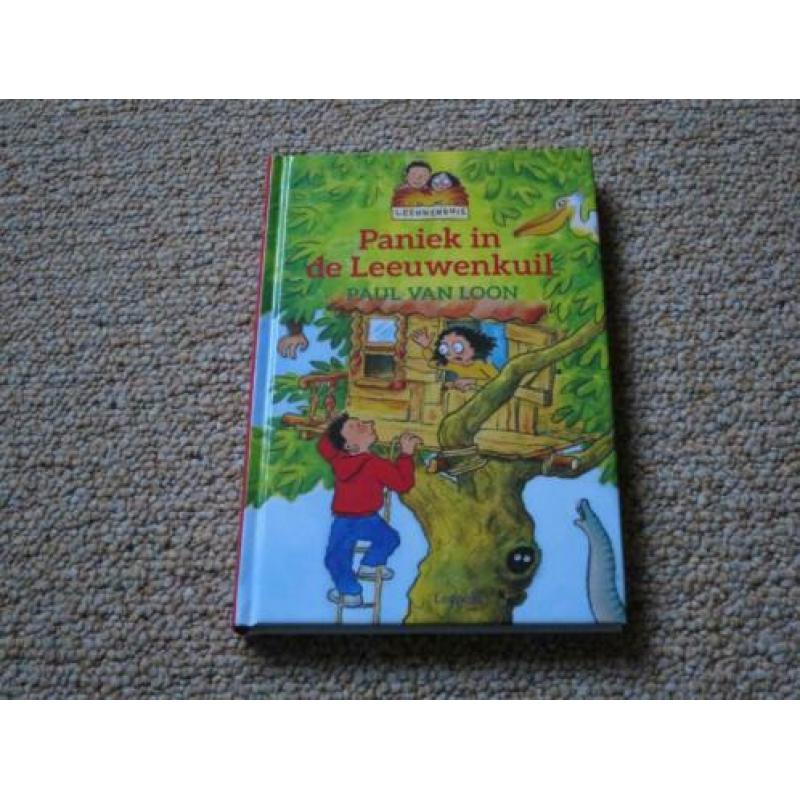 Diverse boeken van Paul van Loon