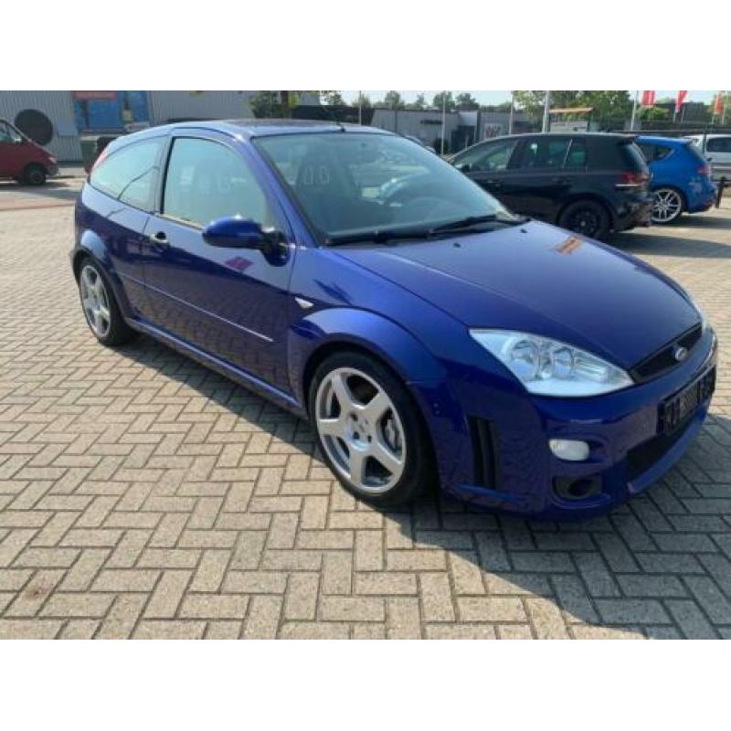 Ford Focus 2.0-16V RS Turbo