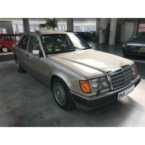 Mercedes-Benz 200-500 (W124) 260 E