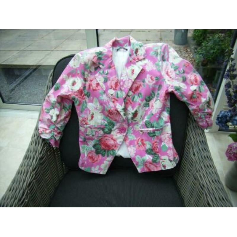 Prachtig gebloemd roze jasje/blazer maat 40 geheel gevoerd