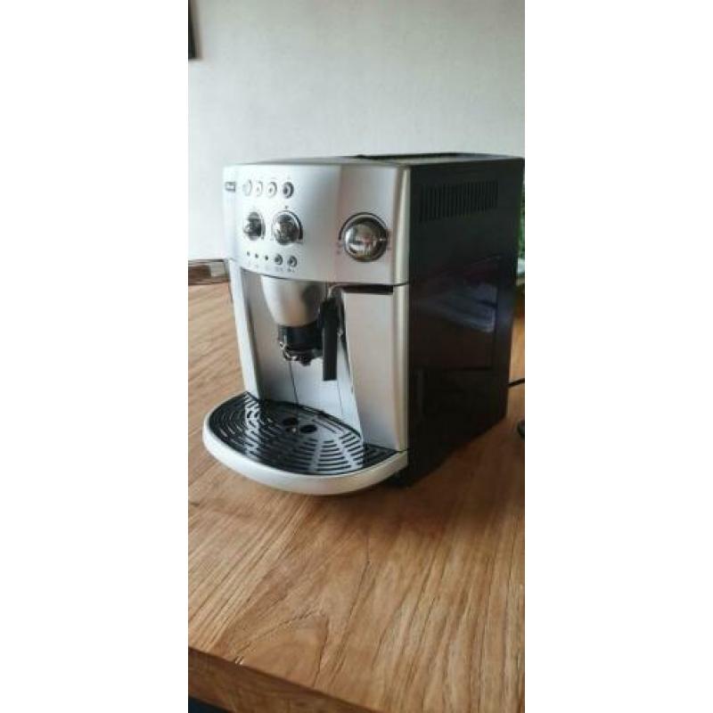 Espresso koffieapparaat de longhi magnifica s