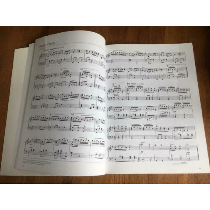 Zgan piano boek Jane Austen kostuumdrama film muziek