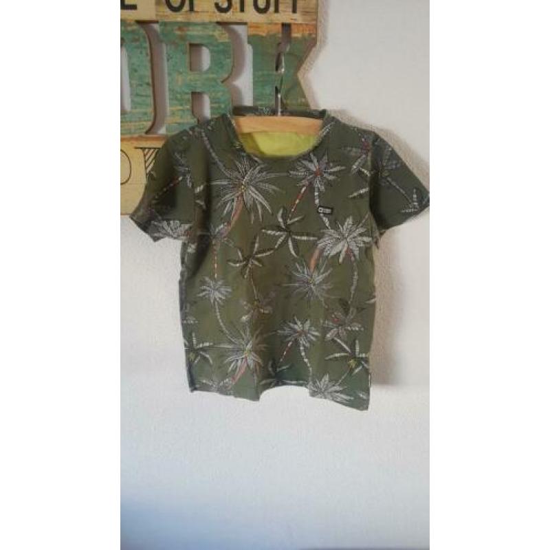 Pakketje t-shirts jongen maat 110/116.