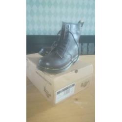 Dr. Martens AirWair bruin Mt 39