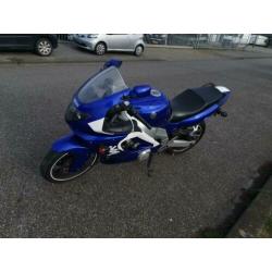 Yamaha yzf 2001