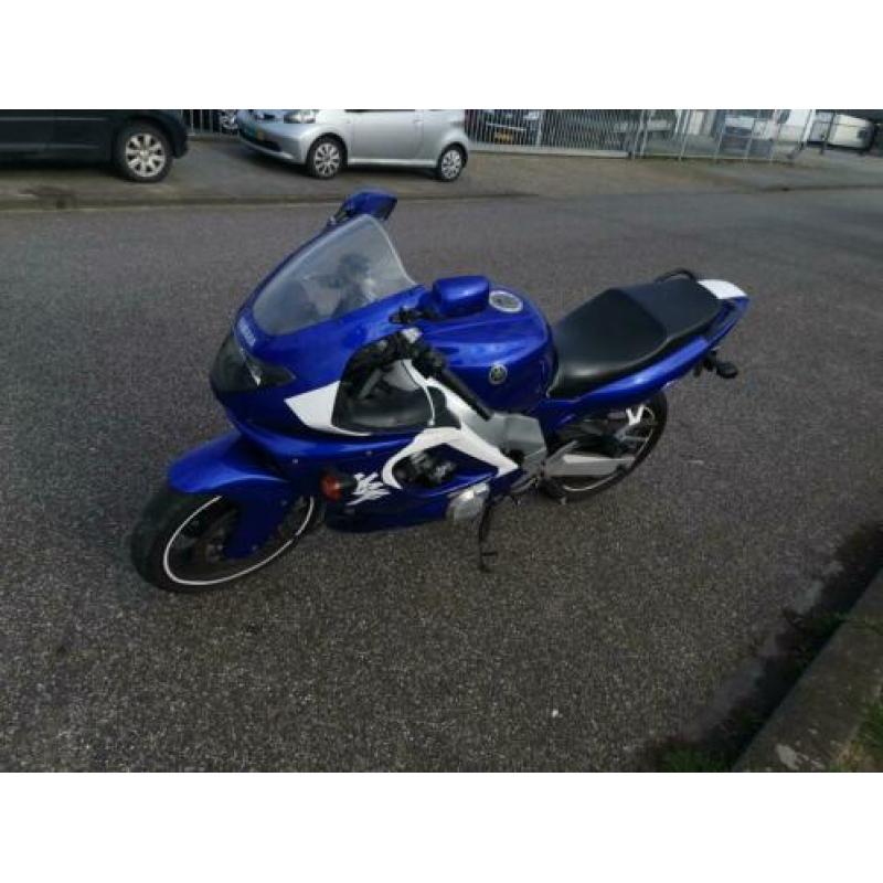 Yamaha yzf 2001