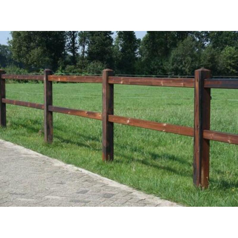 9. Houten omheining doorsteek, paardenbak, hekwerk paddock