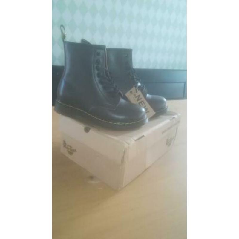 Dr. Martens AirWair bruin Mt 39