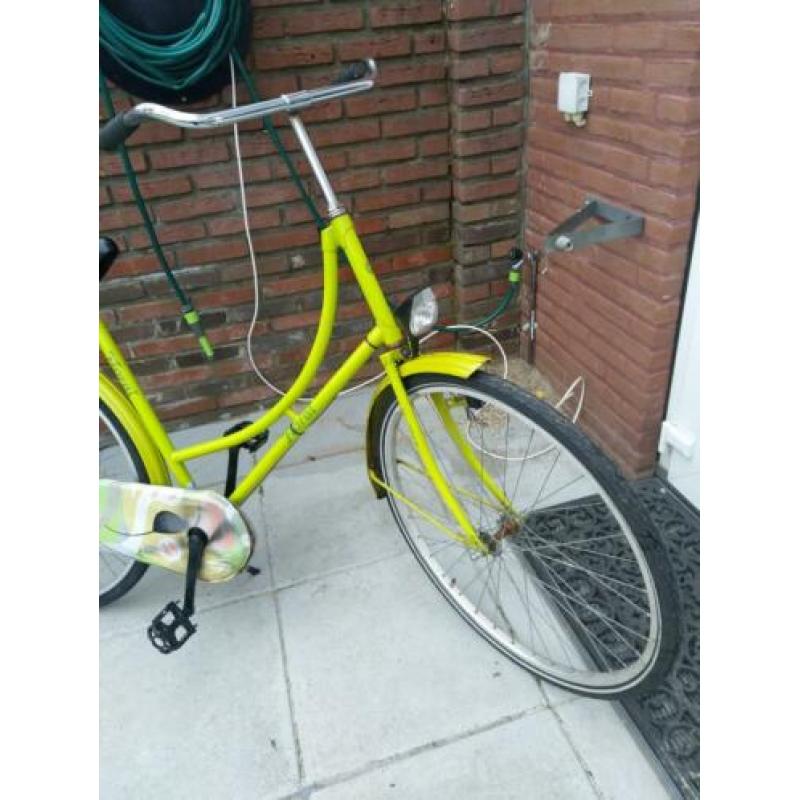 Te koop 28 inch oma stationsfiets gebruikte staat. Niet mooi