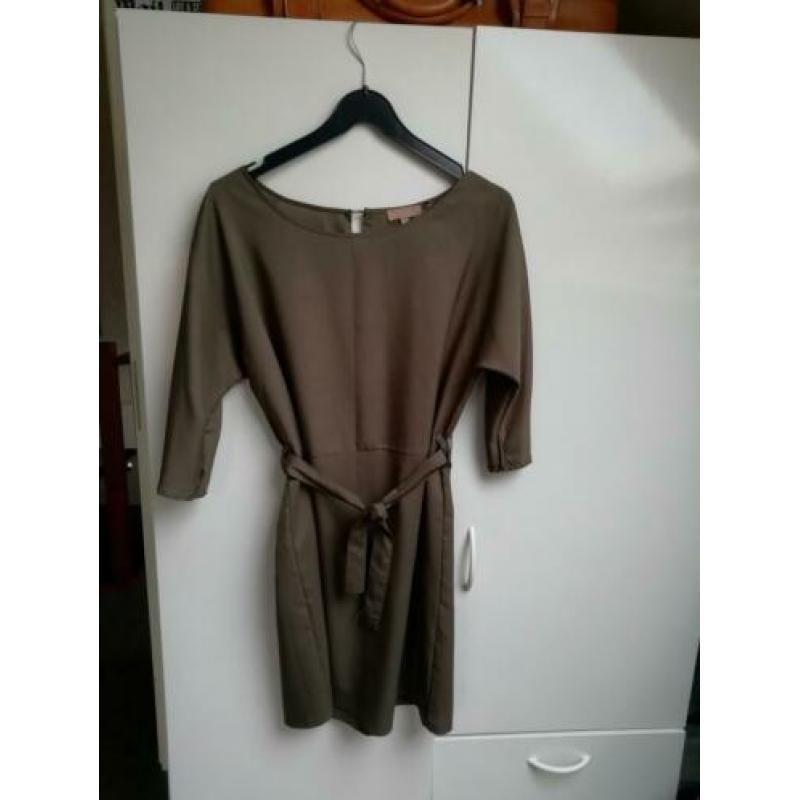 Zusss jurkje groen maat s/m met strik