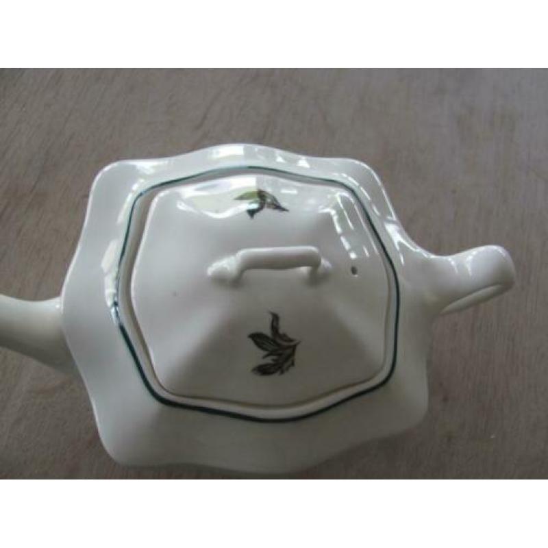 Johnson Brother super gave theepot splinternieuw............