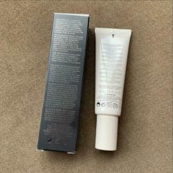 Laura Mercier pure canvas primer protecting spf30