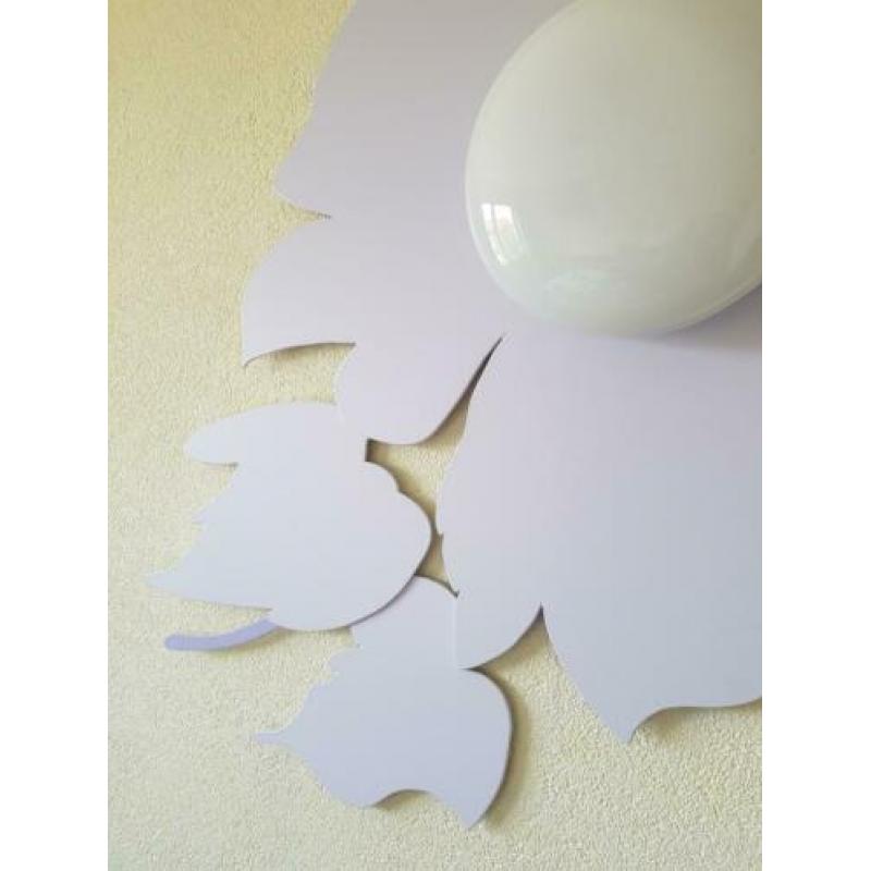 Plafond lamp lamp voor tegen de muur. Gratis
