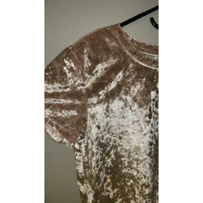 Velvet licht roze shirt maat S. 1 keer gedragen.Ook in grijs