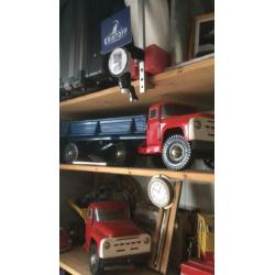 Oud ijzer speelgoed blikken auto.s camocean zil