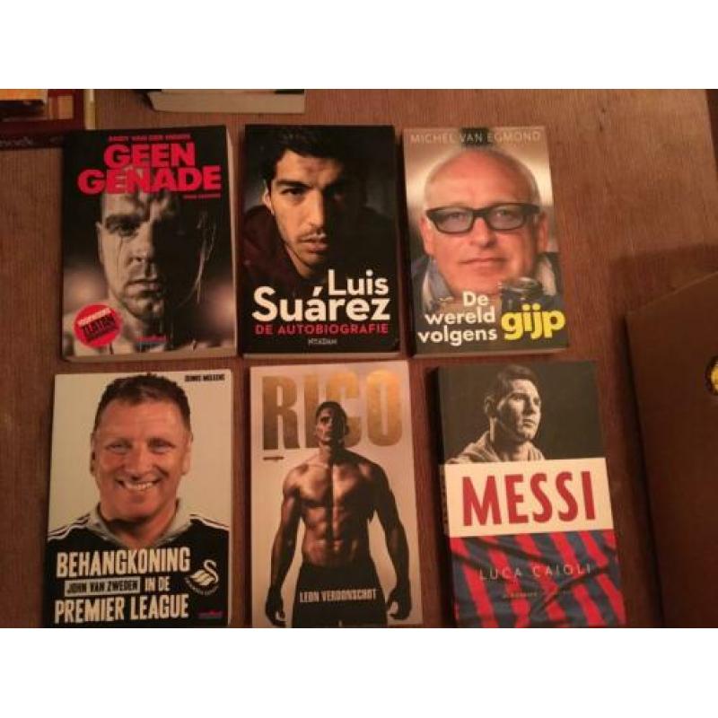 18 voetbalboeken / sportboeken