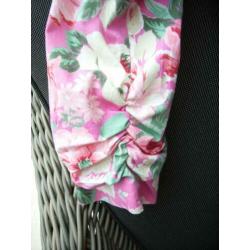 Prachtig gebloemd roze jasje/blazer maat 40 geheel gevoerd