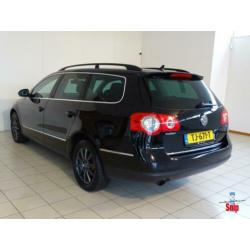 Volkswagen Passat Variant 1.4 TSI Highline + Cruise en Clima