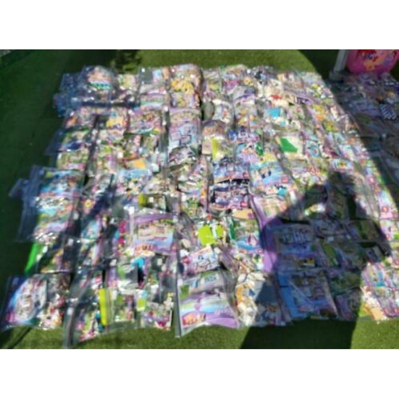 Lego Friends +/-140 Setjes en extra's
