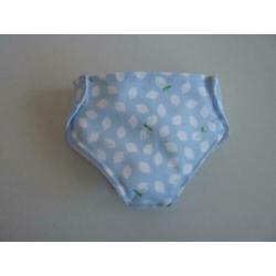 Luier voor de baby pop van 43 cm.Poppenkleertjes