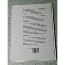 Jaarboek 1998. Fotojaarboek met teksten. Uitgever: de Volksk