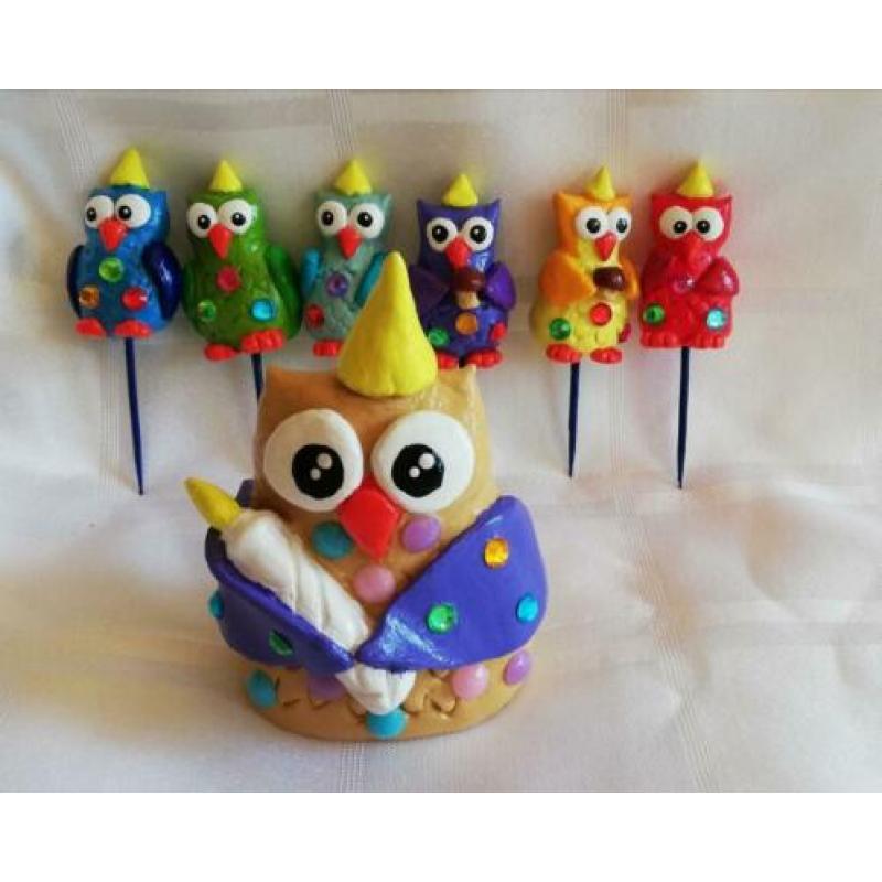 Taartdecoratie grote uil 6 kleine uiltjes