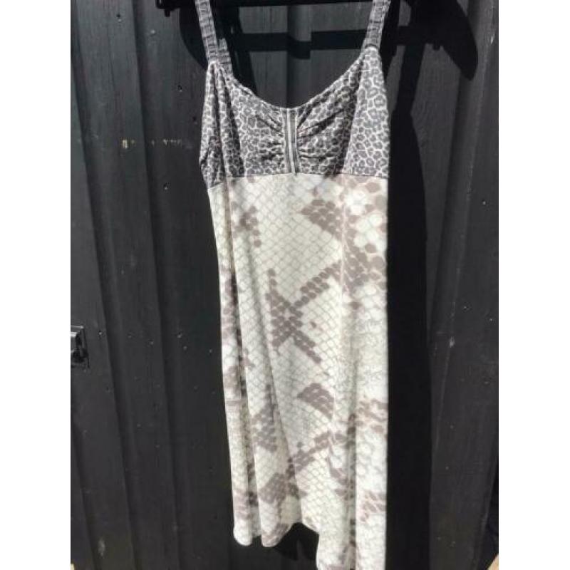 Marccain jurk 38