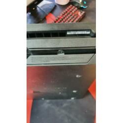 PlayStation 4 Pro met 2 Controllers en 4 games