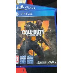 PlayStation 4 Pro met 2 Controllers en 4 games