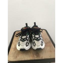 Nike Air Max 200 (maat 28)