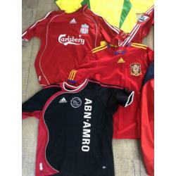 Diverse voetbal shirtjes