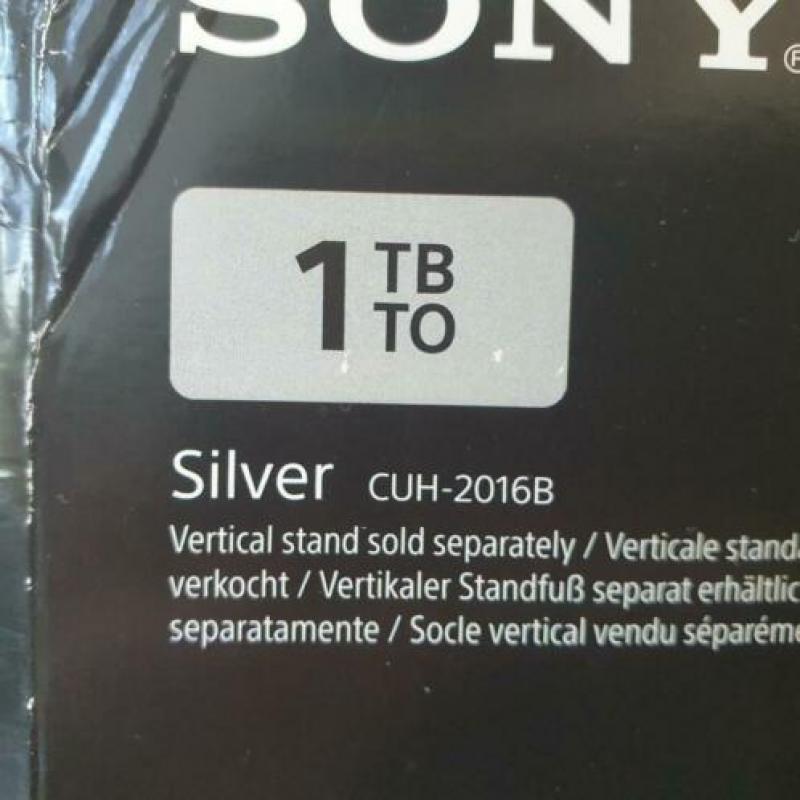 Ps4 slim 1 tb 1 controller + 8 games Zo goed als nieuw