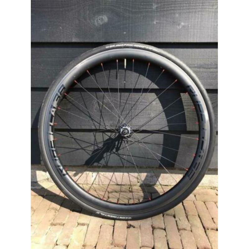 Full Carbon clincher handgespaakte wielen