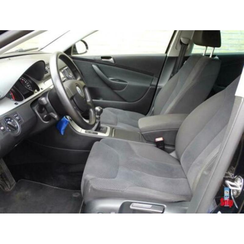 Volkswagen Passat Variant 1.4 TSI Highline + Cruise en Clima