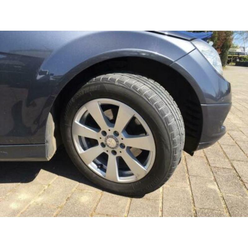 Originele Mercedes velgen met Bridgestone winterbanden