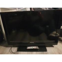 Nette Samsung TV 81 cm