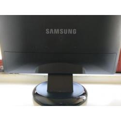 Samsung 206BW 20 inch monitor 1680x1050 DVI VGA