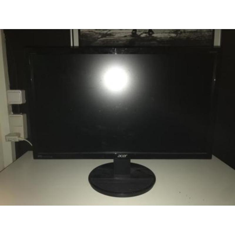 21,5 Inch Samsung & Asus monitor