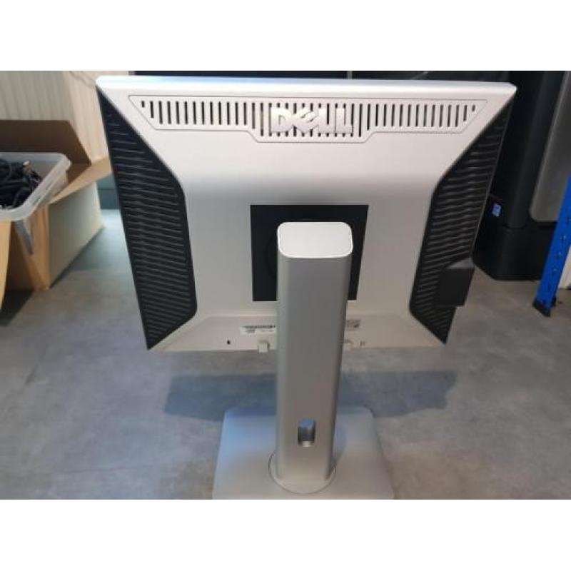 Dell 1907FPt 19" monitor