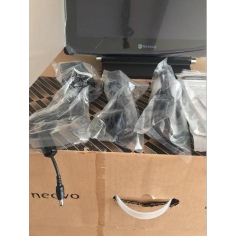 2 NIEUWE Neovo SX-19P 19 inch backlight displays monitoren